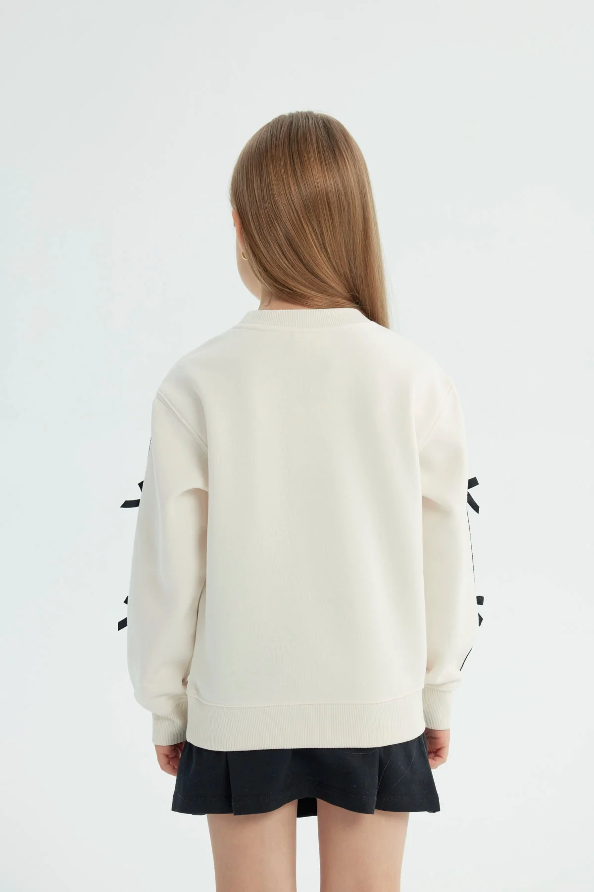 Polerón Niña Slim Crudo - Image 3