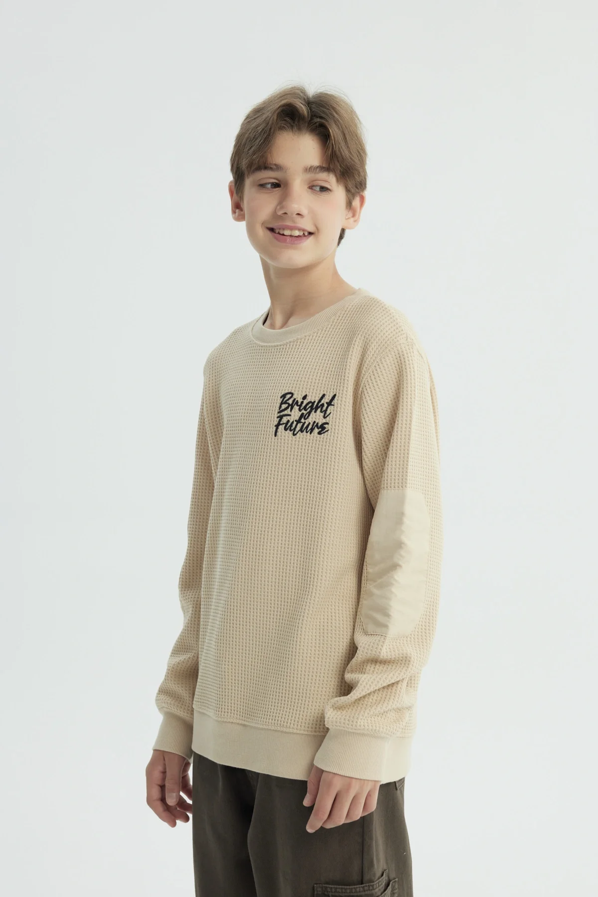 Polerón Niño Regular Beige - Image 2