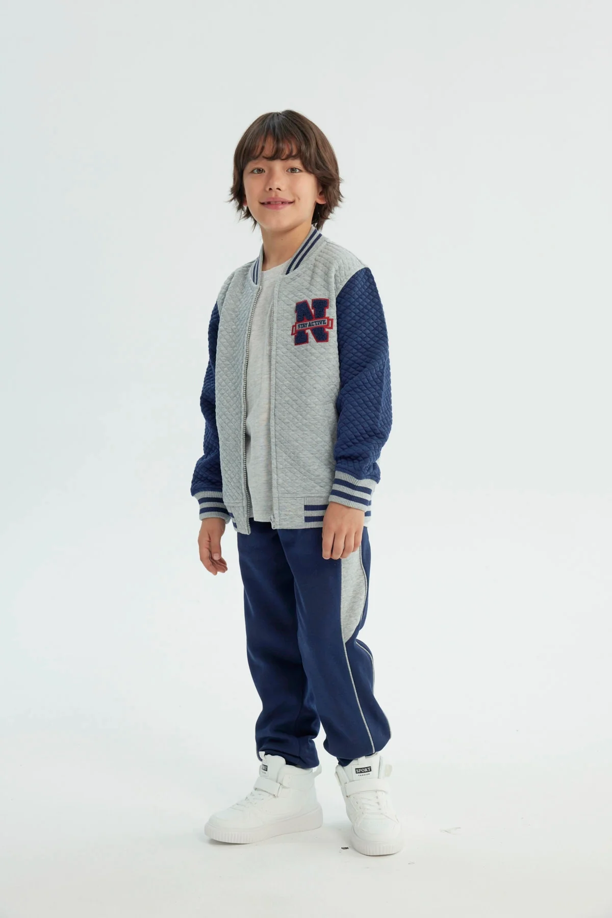 Polerón Niño Regular Gris Melange - Image 4