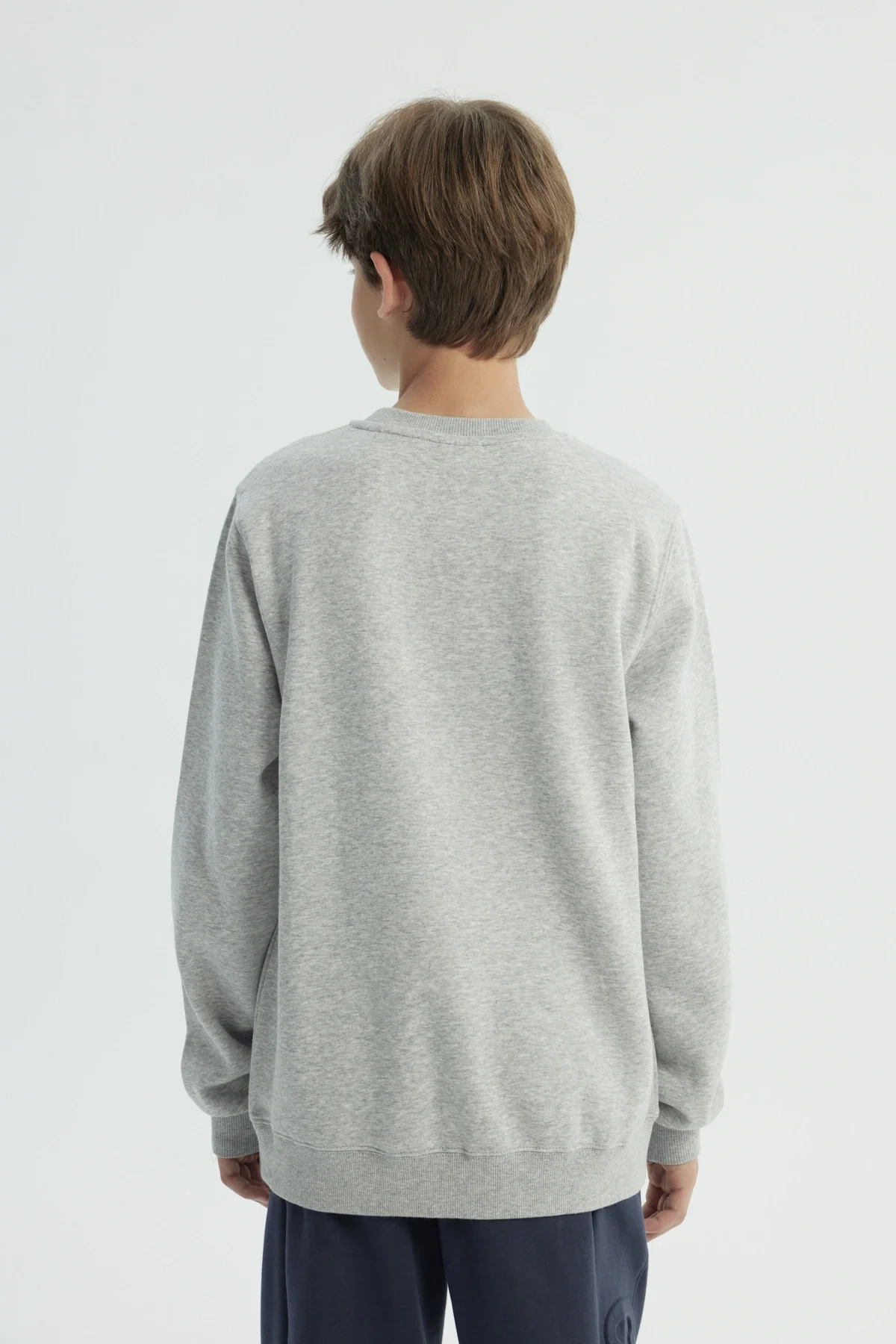 Polerón Niño Slim Gris Melange - Image 3