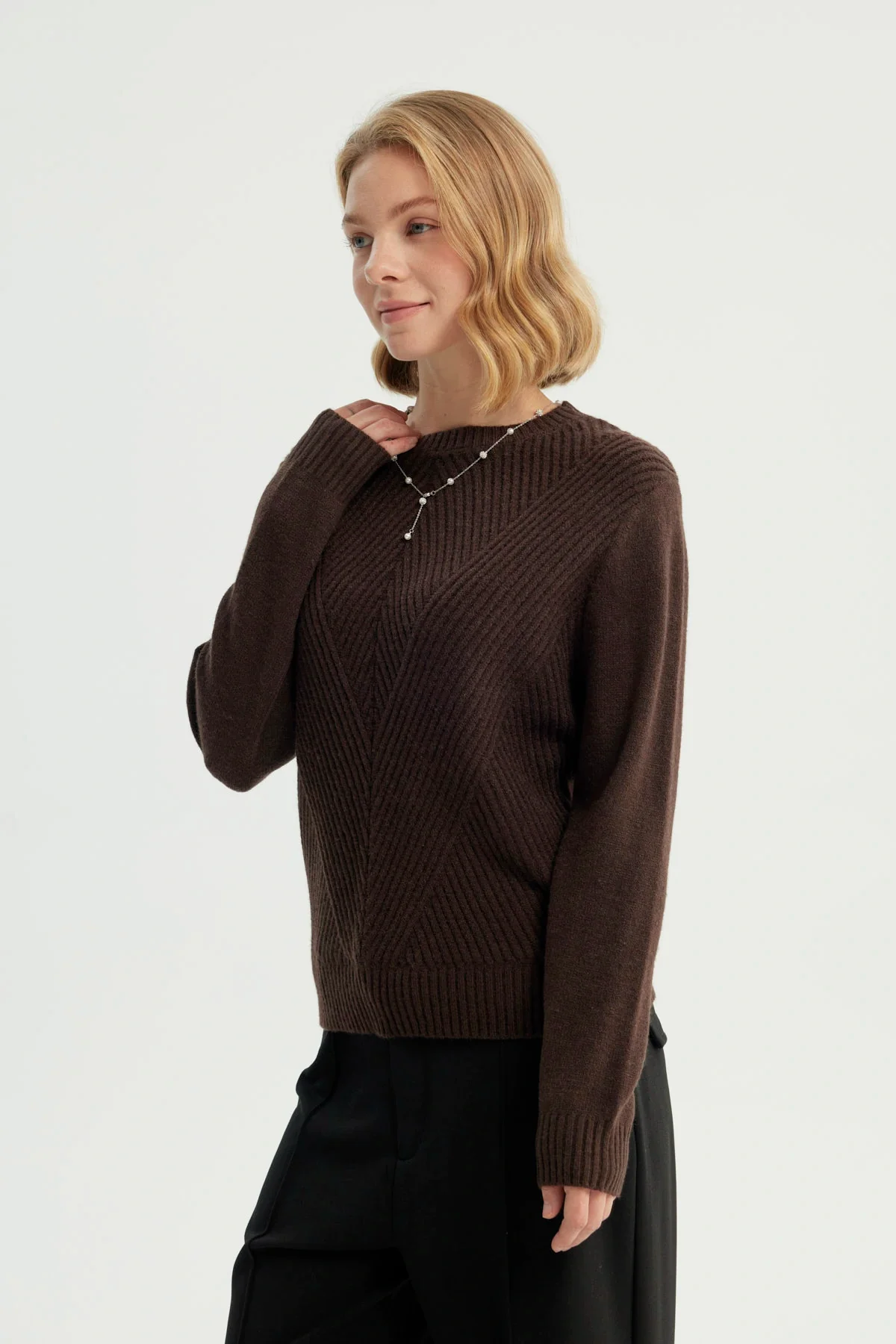 Sweater Mujer Classic Chocolate - Image 2