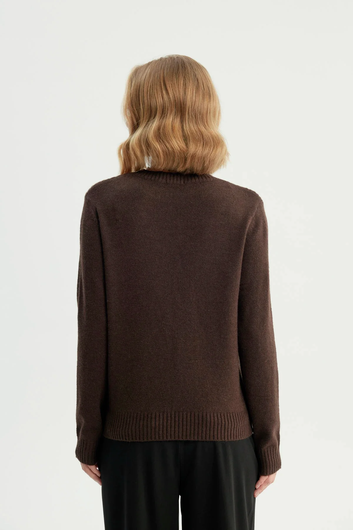 Sweater Mujer Classic Chocolate - Image 3
