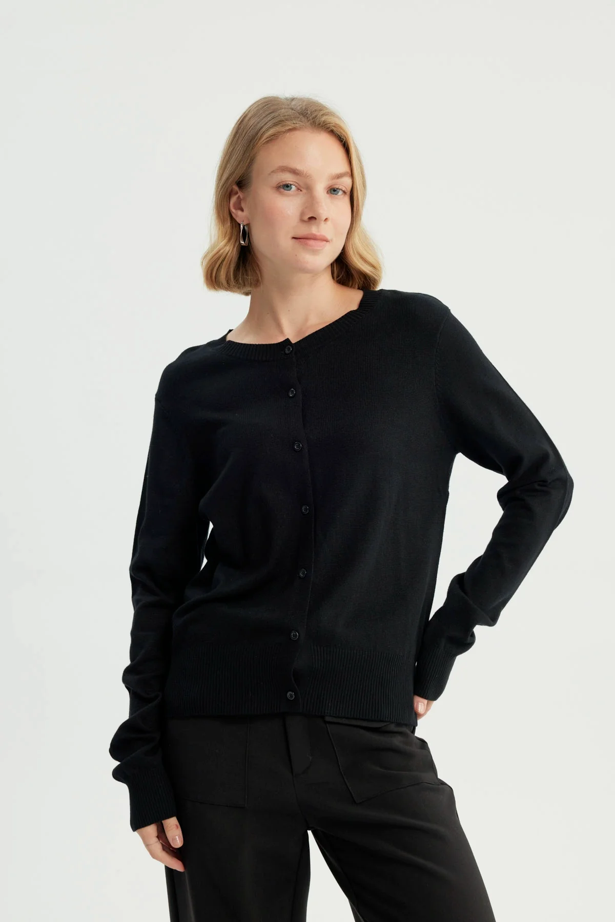 Sweater Mujer Regular Negro