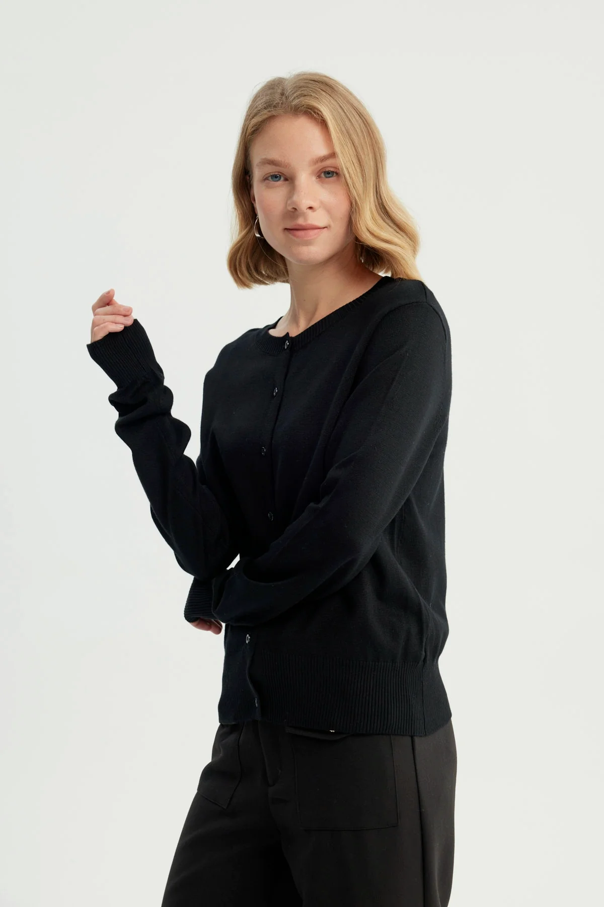 Sweater Mujer Regular Negro - Image 2