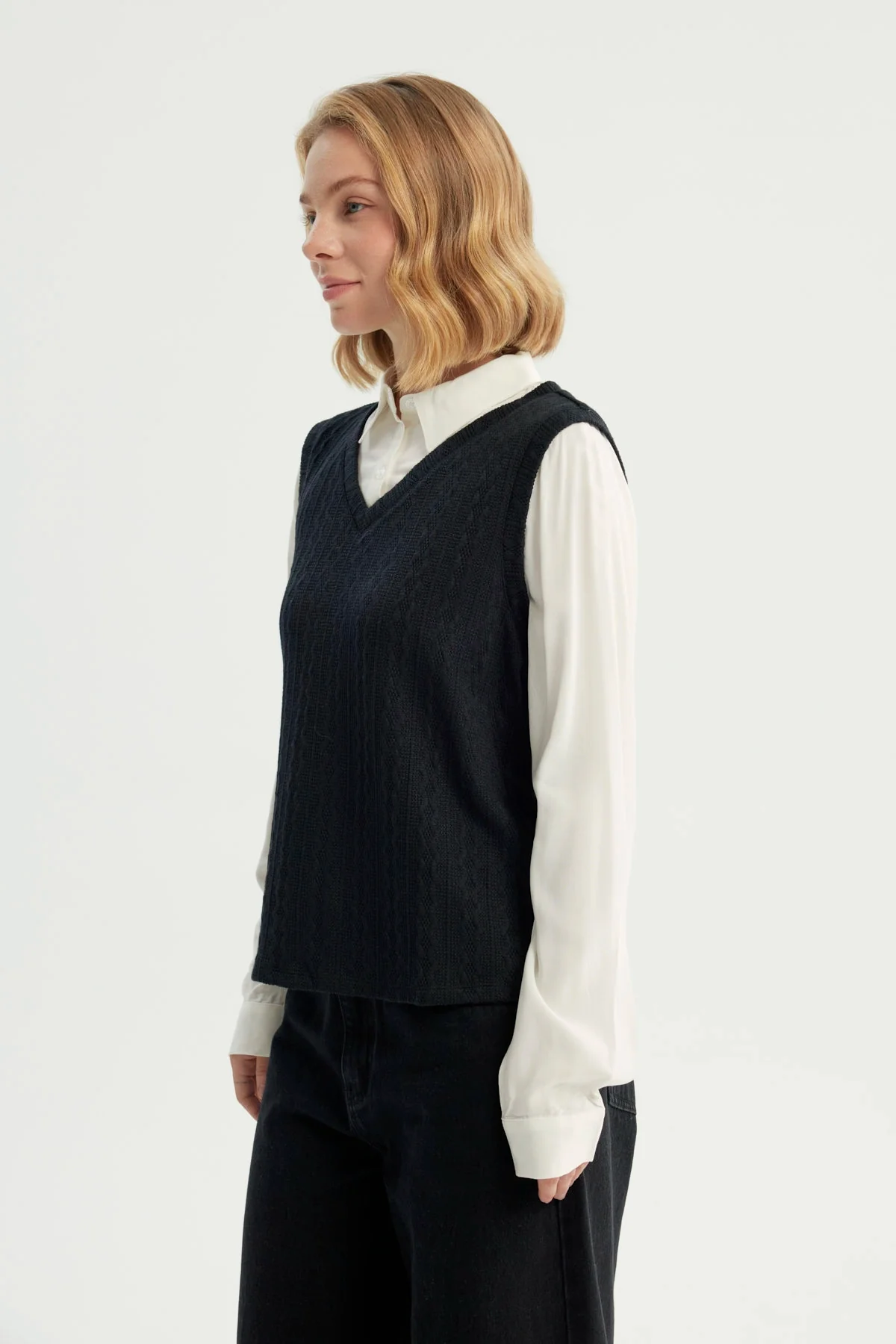 Sweater Mujer Regular Negro - Image 3